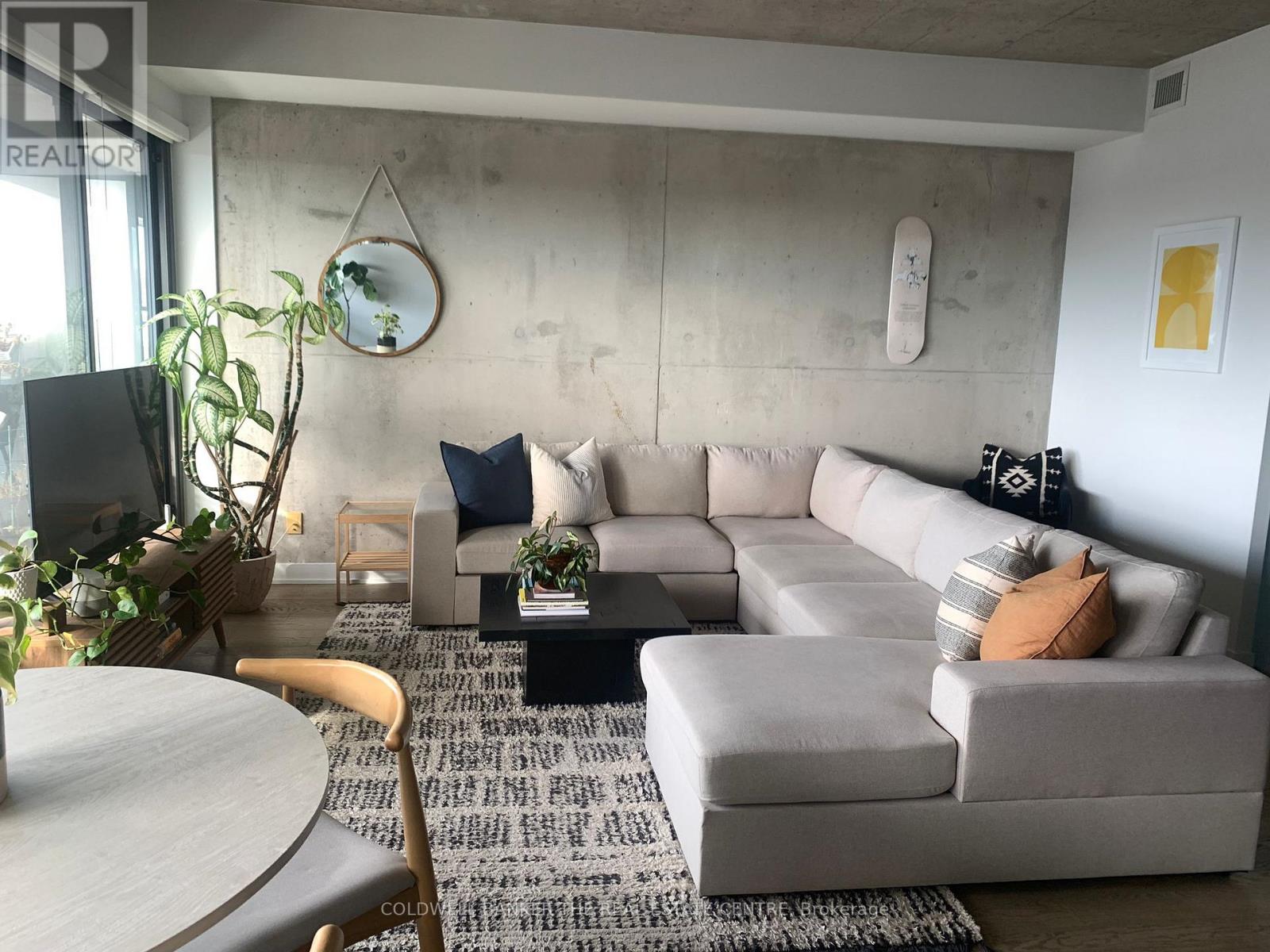 503 - 319 CARLAW AVENUE, Toronto, Ontario