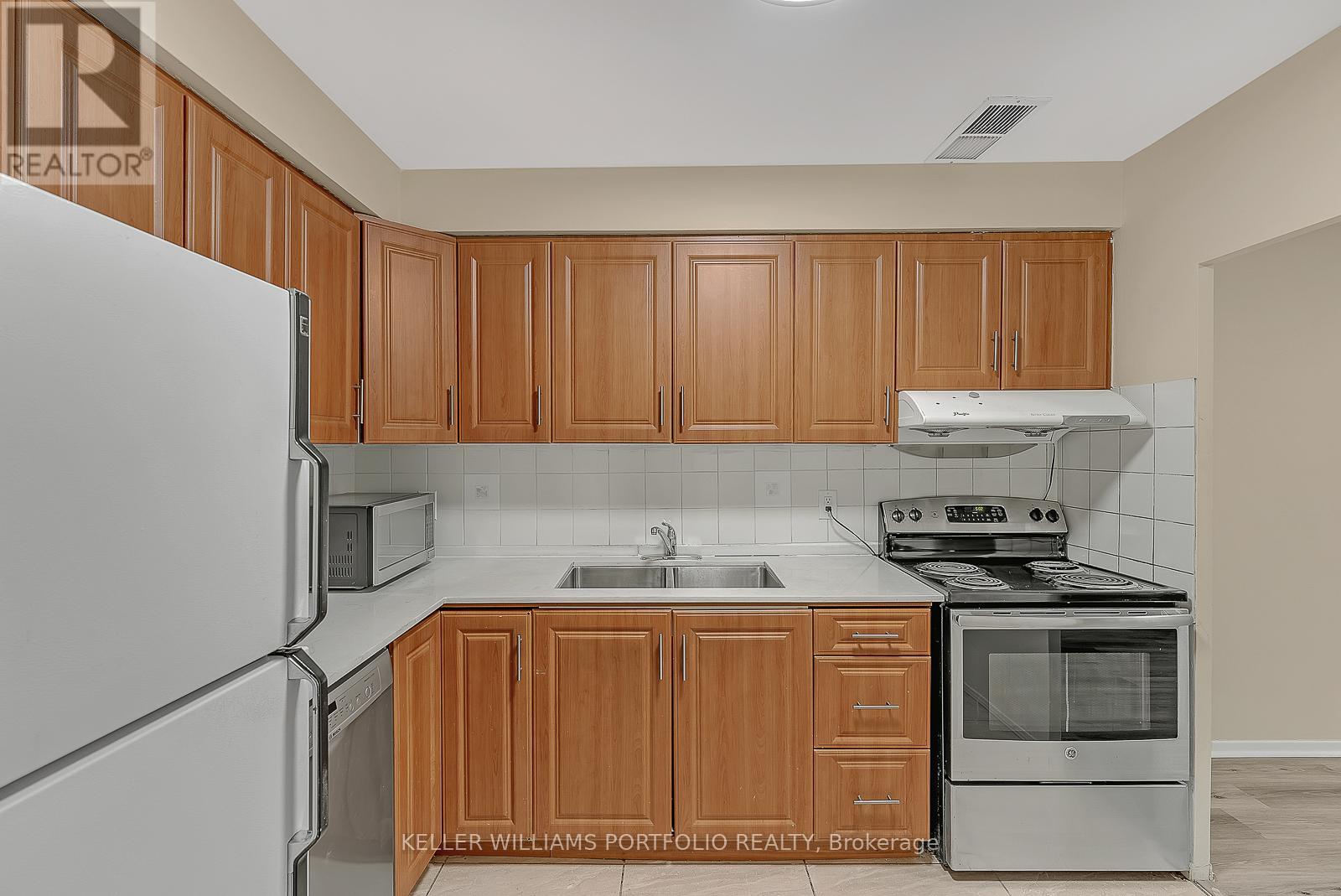 204 - 825 Kennedy Road, Toronto, Ontario  M1K 2E6 - Photo 10 - E12870976