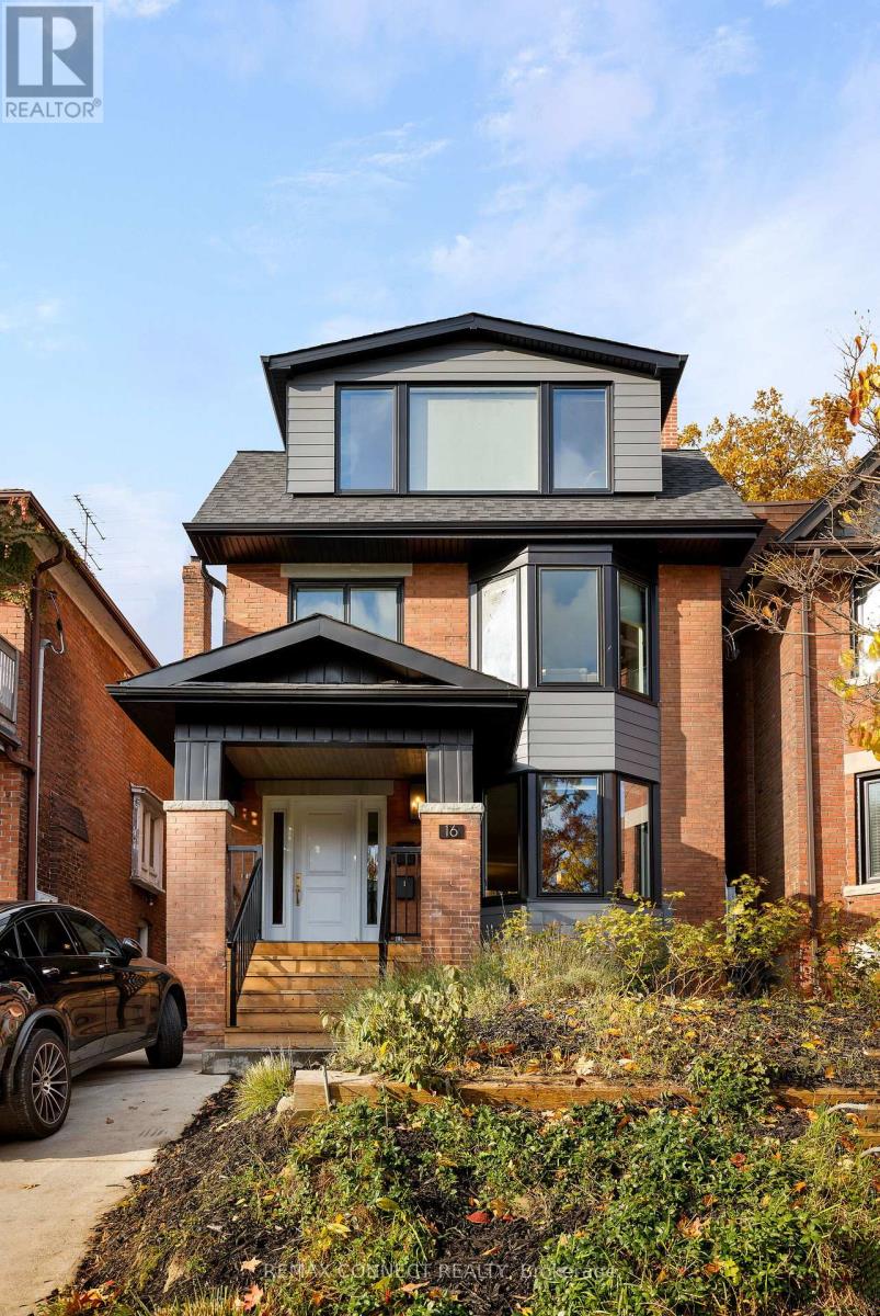 Lower - 16 Rosemount Avenue, Toronto (Wychwood), Ontario  M6H 2M1 - Photo 2 - C12868506