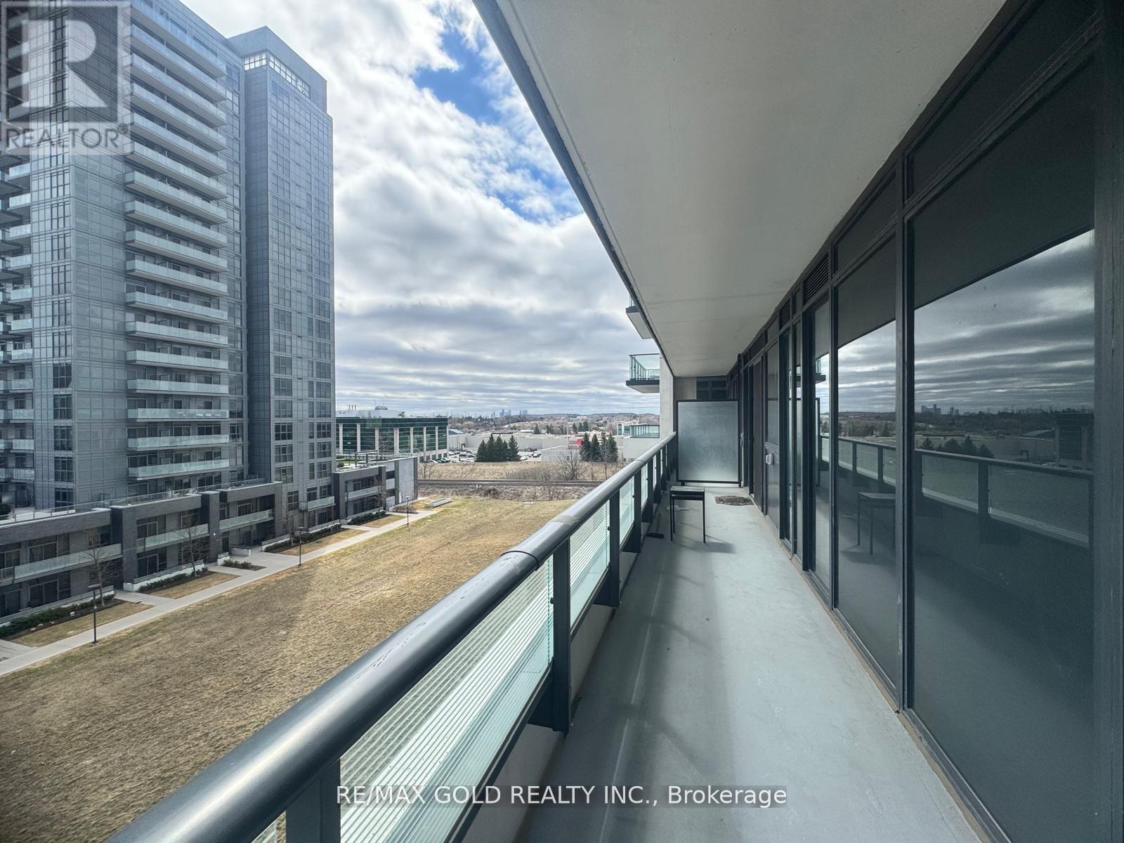 508 - 105 Oneida Crescent, Richmond Hill (Langstaff), Ontario  L4B 0H6 - Photo 9 - N12870904