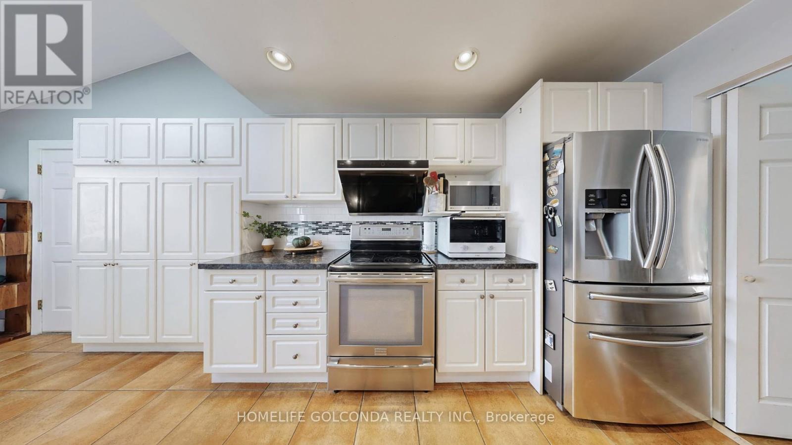 54 Senator Reesor's Drive, Markham (Sherwood-Amberglen), Ontario  L3P 3E2 - Photo 17 - N12870986