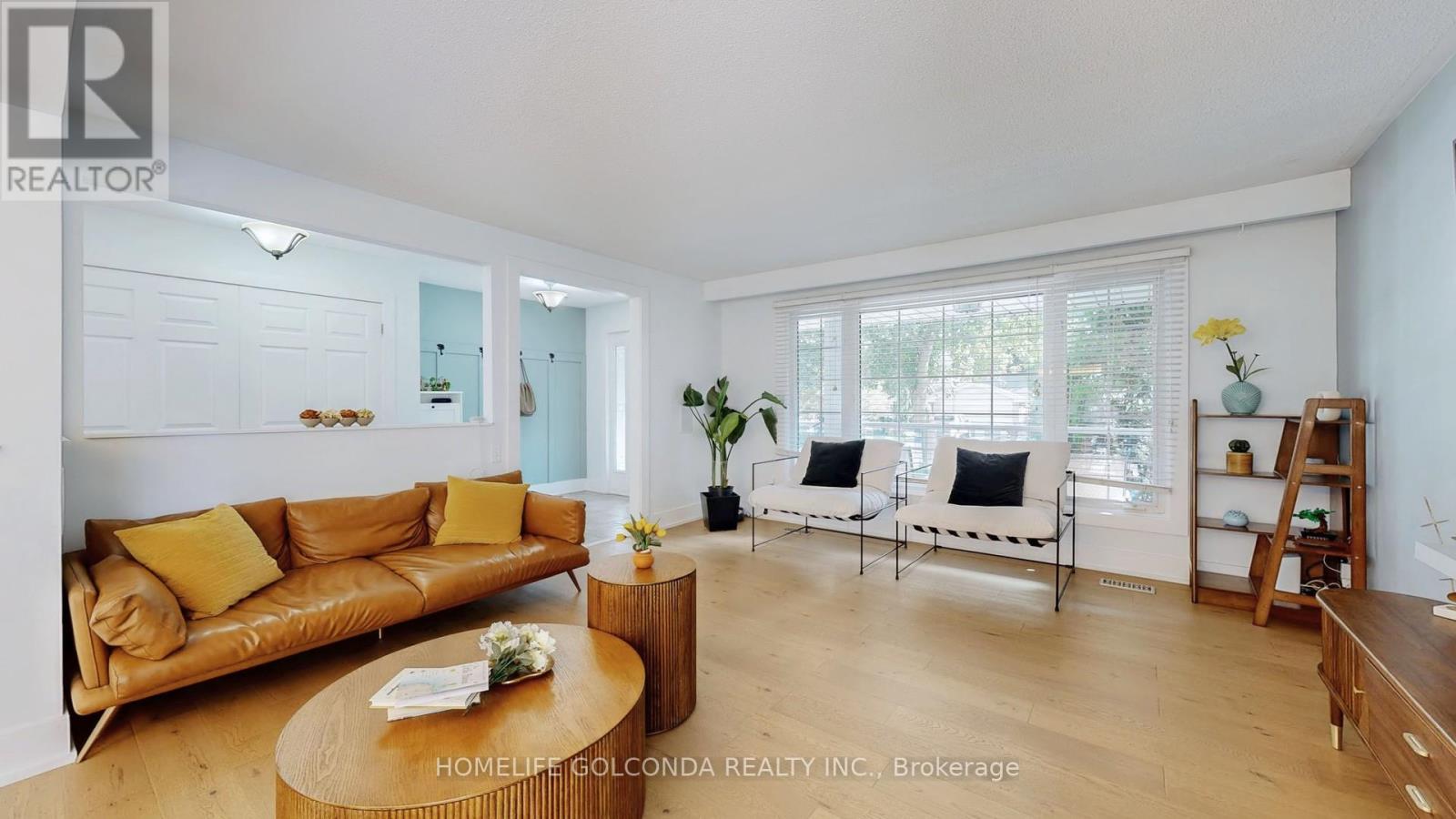 54 Senator Reesor's Drive, Markham (Sherwood-Amberglen), Ontario  L3P 3E2 - Photo 3 - N12870986