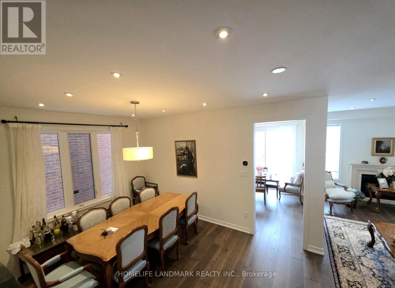 41 Mansard Drive W, Richmond Hill (Jefferson), Ontario  L4E 0L7 - Photo 13 - N12871020