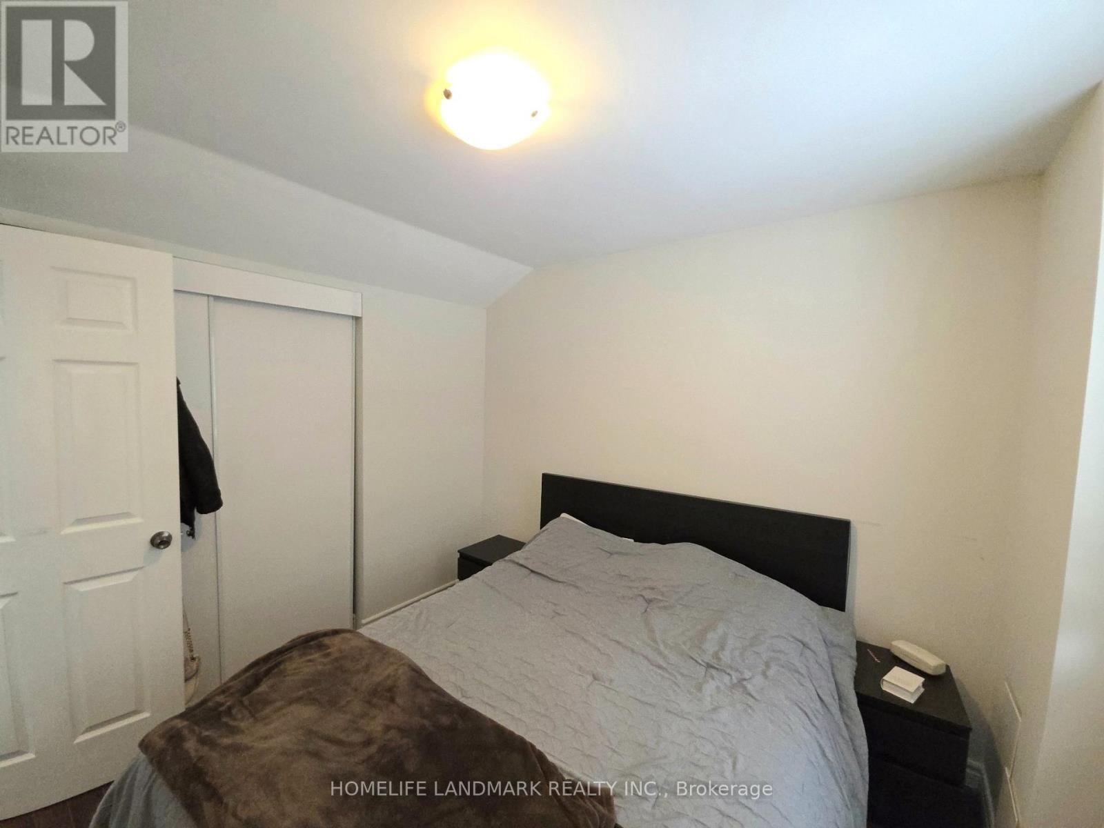 41 Mansard Drive W, Richmond Hill (Jefferson), Ontario  L4E 0L7 - Photo 31 - N12871020