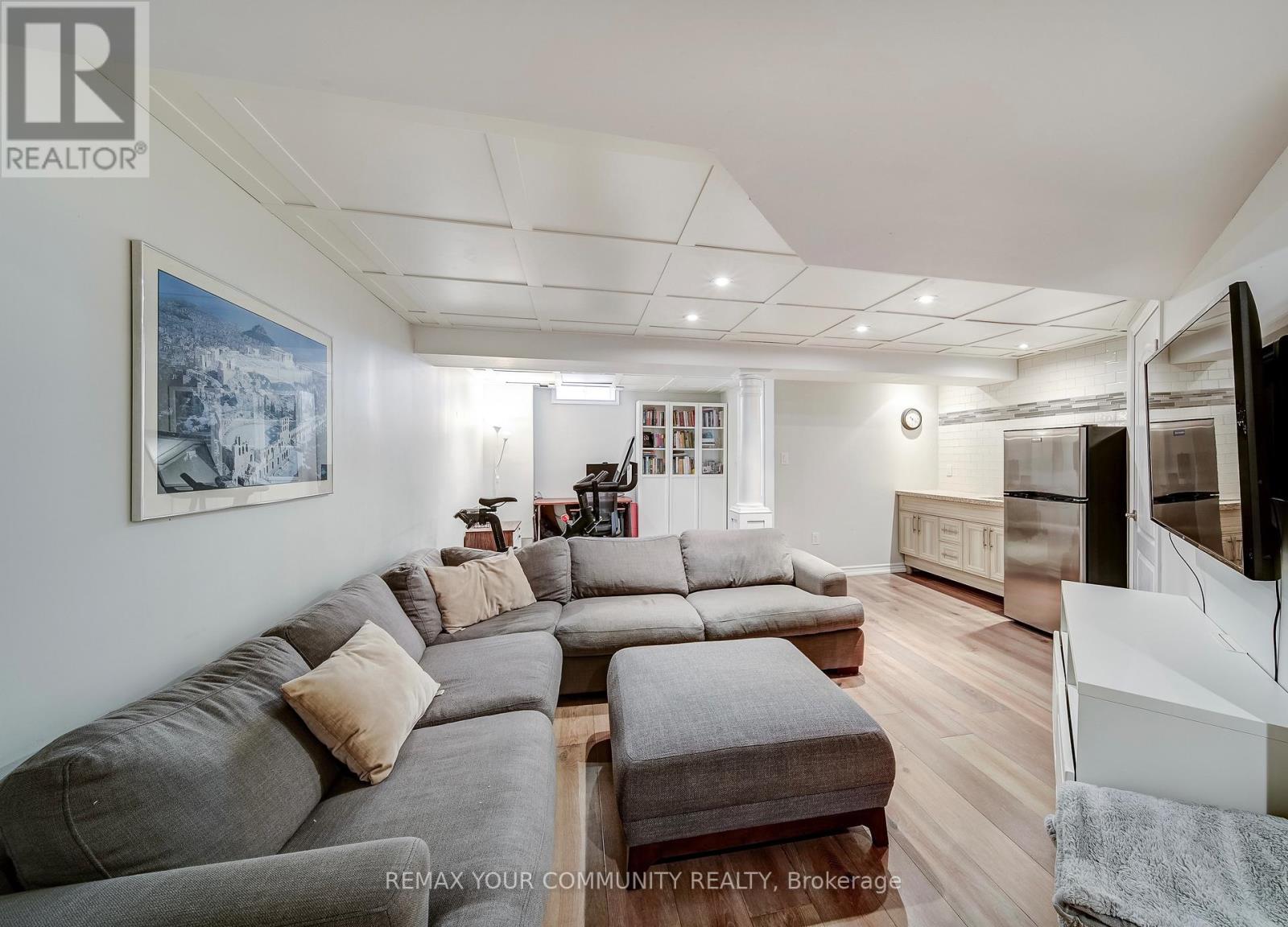 528 Ainsworth Drive, Newmarket (Gorham-College Manor), Ontario  L3Y 8W9 - Photo 15 - N12871064