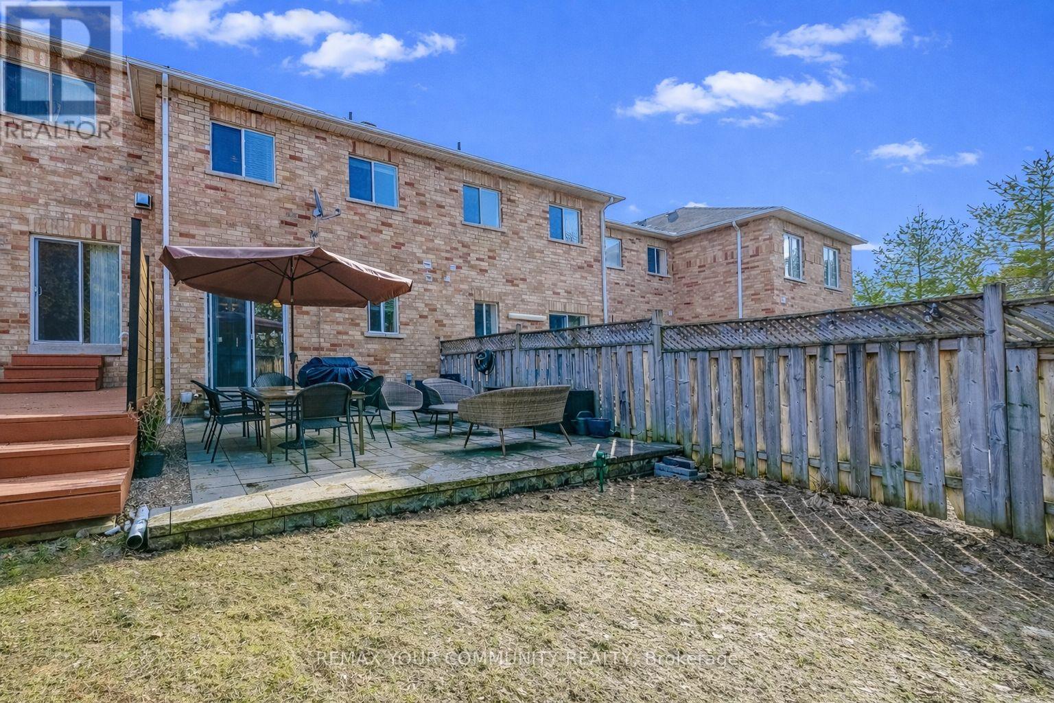 528 Ainsworth Drive, Newmarket (Gorham-College Manor), Ontario  L3Y 8W9 - Photo 20 - N12871064