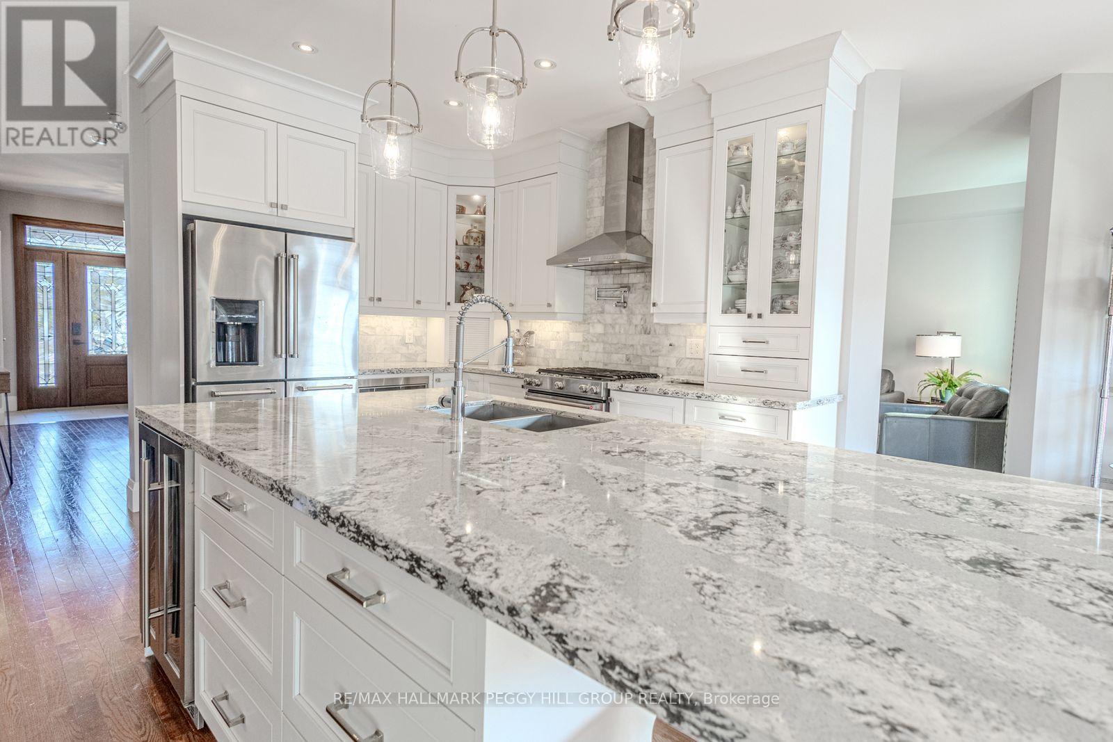 1940 Webster Boulevard, Innisfil (Alcona), Ontario  L9S 2A5 - Photo 7 - N12871074