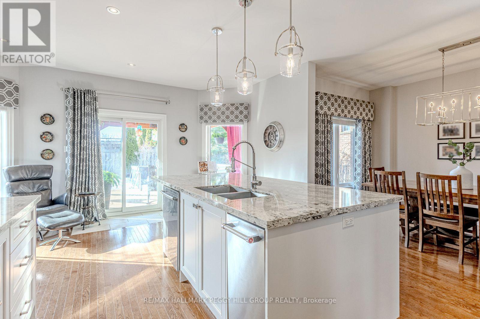 1940 Webster Boulevard, Innisfil (Alcona), Ontario  L9S 2A5 - Photo 9 - N12871074