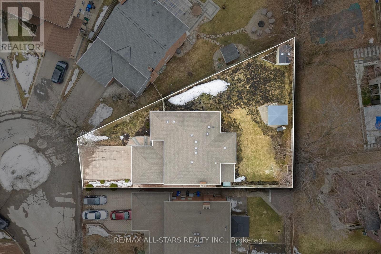 33 Carpenter Court, Markham, Ontario  L3P 6W3 - Photo 44 - N12871140