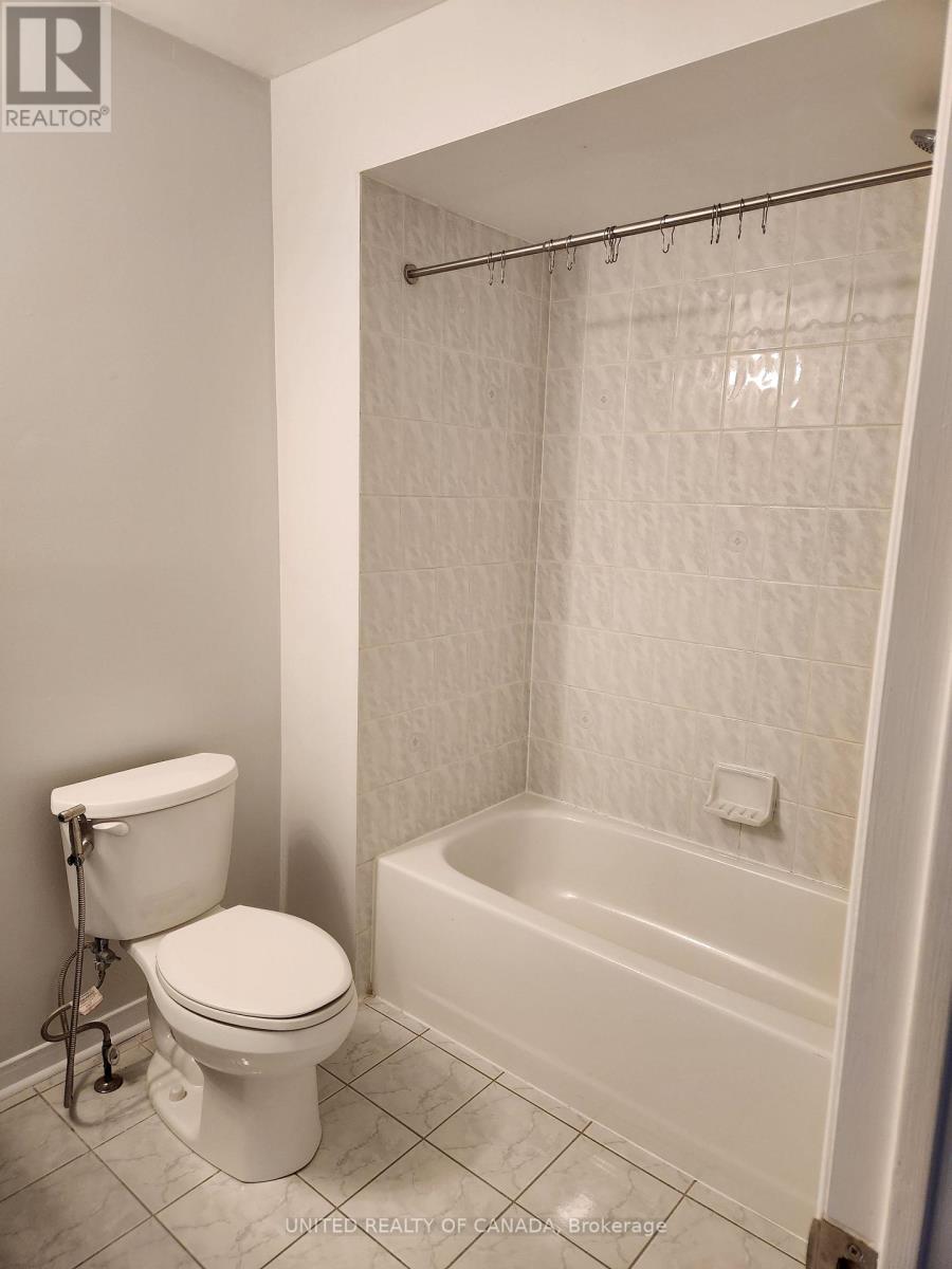 110 Dunoon Drive, Vaughan, Ontario  L6A 1Z2 - Photo 15 - N12871236