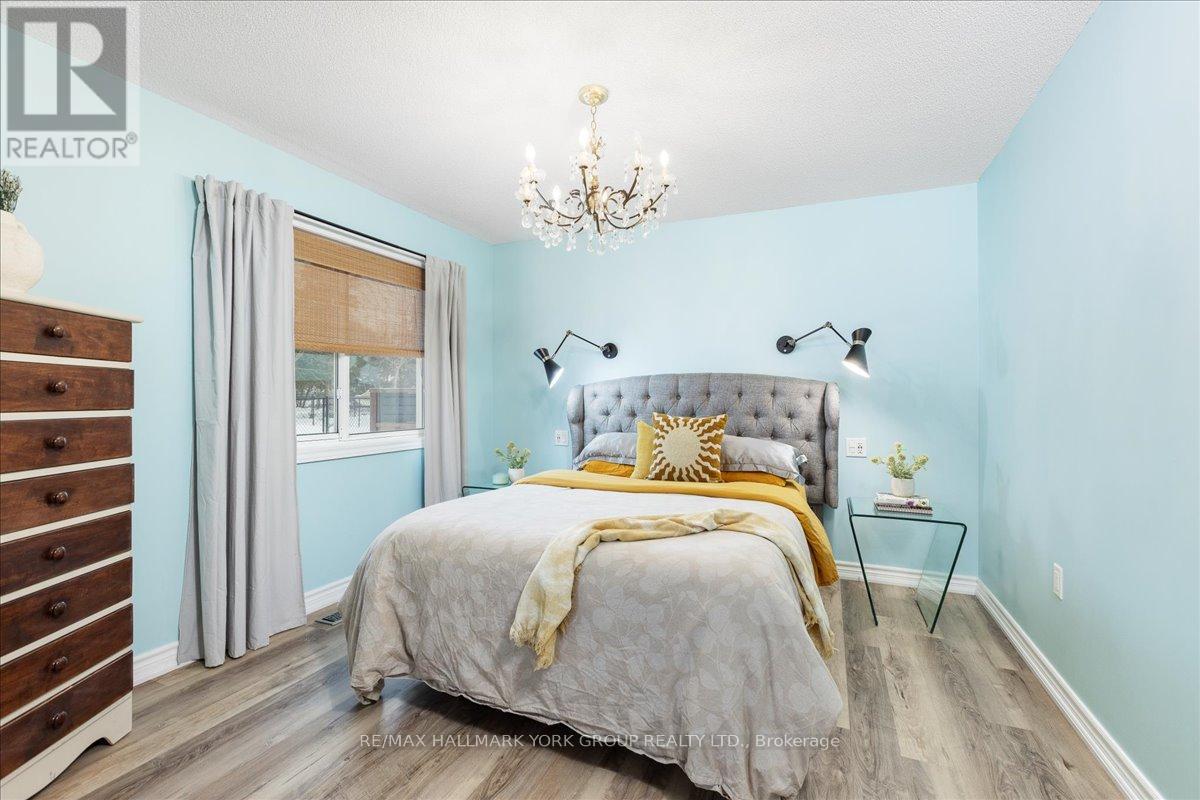 207 South Channel Drive, Georgina (Keswick South), Ontario  L4P 2N4 - Photo 25 - N12673678