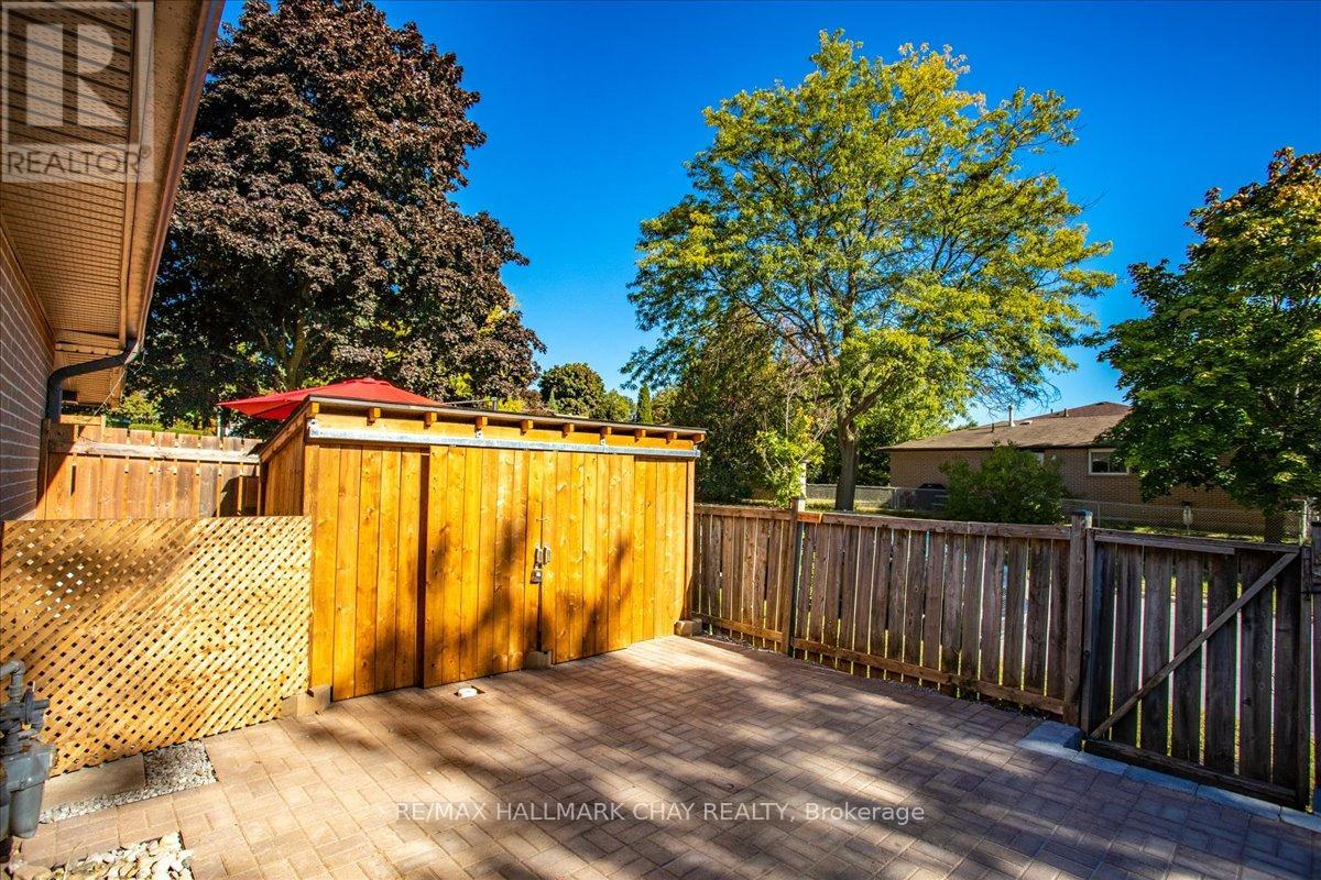 B - 42 Daphne Crescent, Barrie (Cundles East), Ontario  L4M 2Y8 - Photo 21 - S12871162