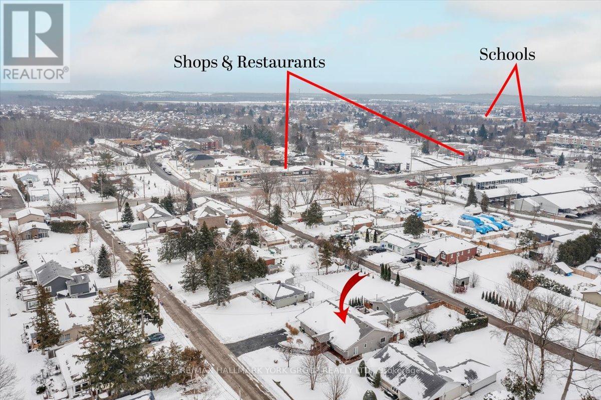 207 South Channel Drive, Georgina (Keswick South), Ontario  L4P 2N4 - Photo 4 - N12673678