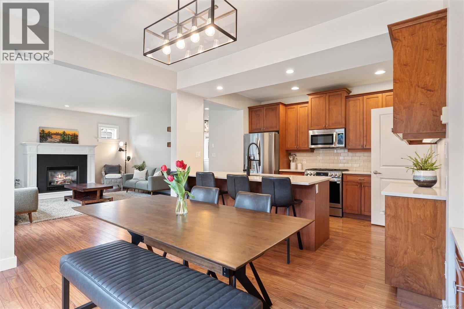 4039 Copperfield Lane, Saanich, British Columbia  V8Z 0A5 - Photo 15 - 1027901