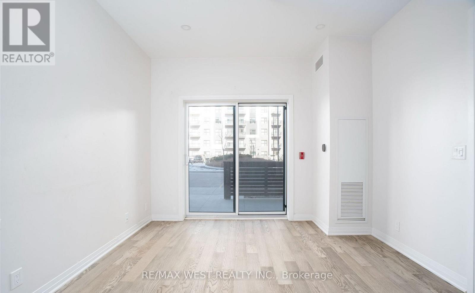 133 - 102 Grovewood Common, Oakville, Ontario  L6H 0X2 - Photo 19 - W12858602