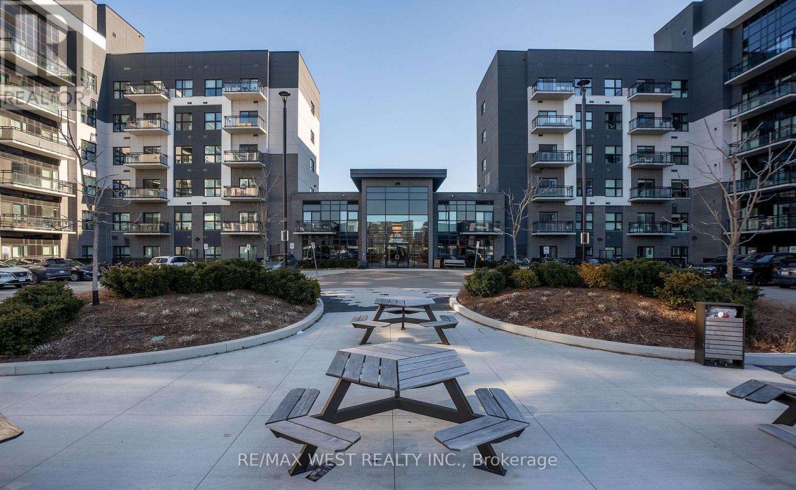 133 - 102 Grovewood Common, Oakville, Ontario  L6H 0X2 - Photo 36 - W12858602