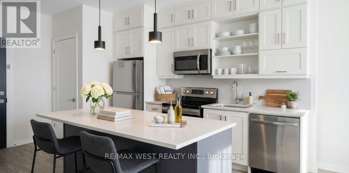 133 - 102 Grovewood Common, Oakville, Ontario  L6H 0X2 - Photo 2 - W12858602