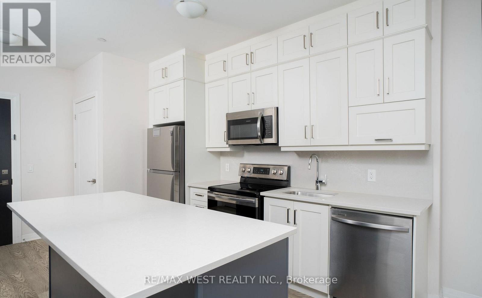 133 - 102 Grovewood Common, Oakville, Ontario  L6H 0X2 - Photo 11 - W12858602