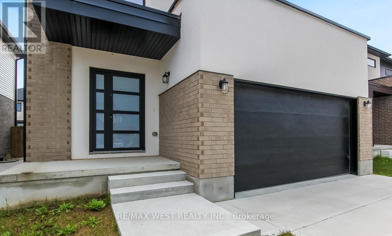 92 Poole Crescent, Middlesex Centre, Ontario  N0L 1R0 - Photo 2 - X12858342