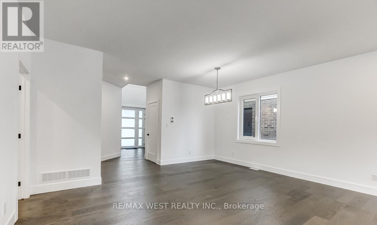 92 Poole Crescent, Middlesex Centre, Ontario  N0L 1R0 - Photo 6 - X12858342