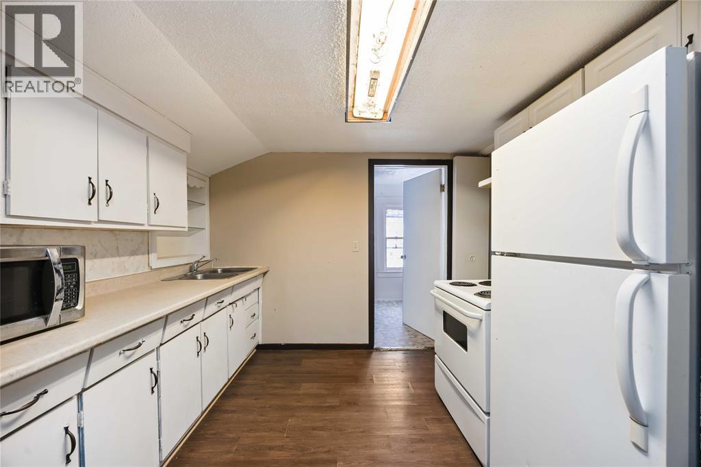 171 Napier Street, Sarnia, Ontario  N7T 6E5 - Photo 11 - 25022083