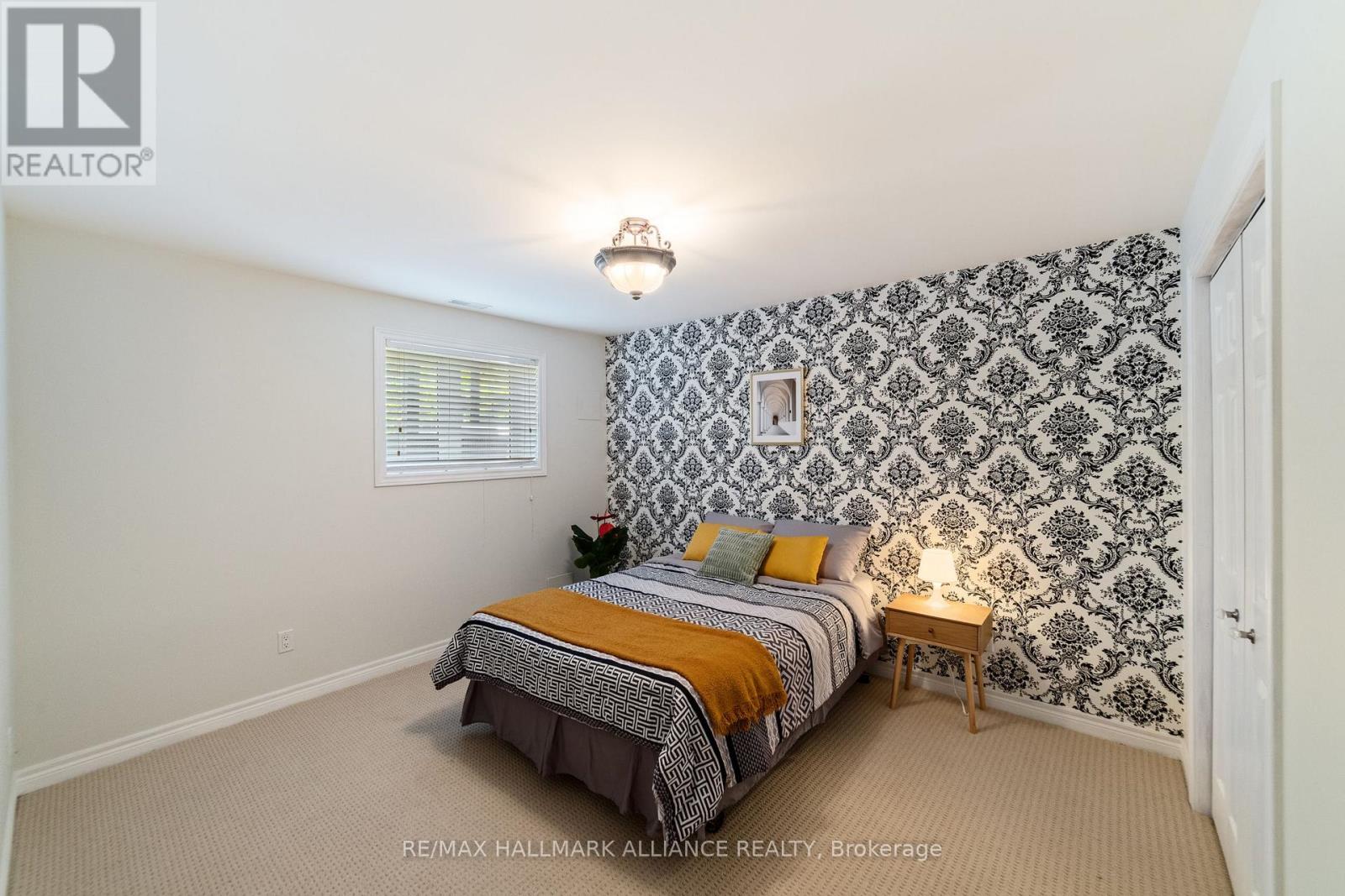 2431 Meadowridge Drive, Oakville, Ontario  L6H 7R3 - Photo 33 - W12870888