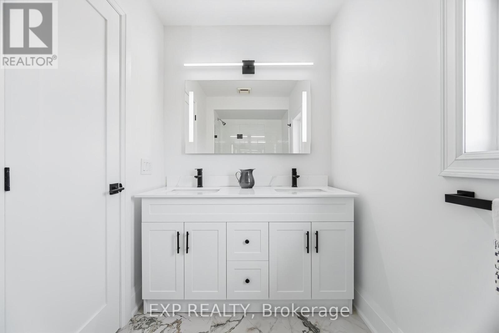 317 Bristol Road W, Mississauga, Ontario  L5R 2H1 - Photo 25 - W12870896