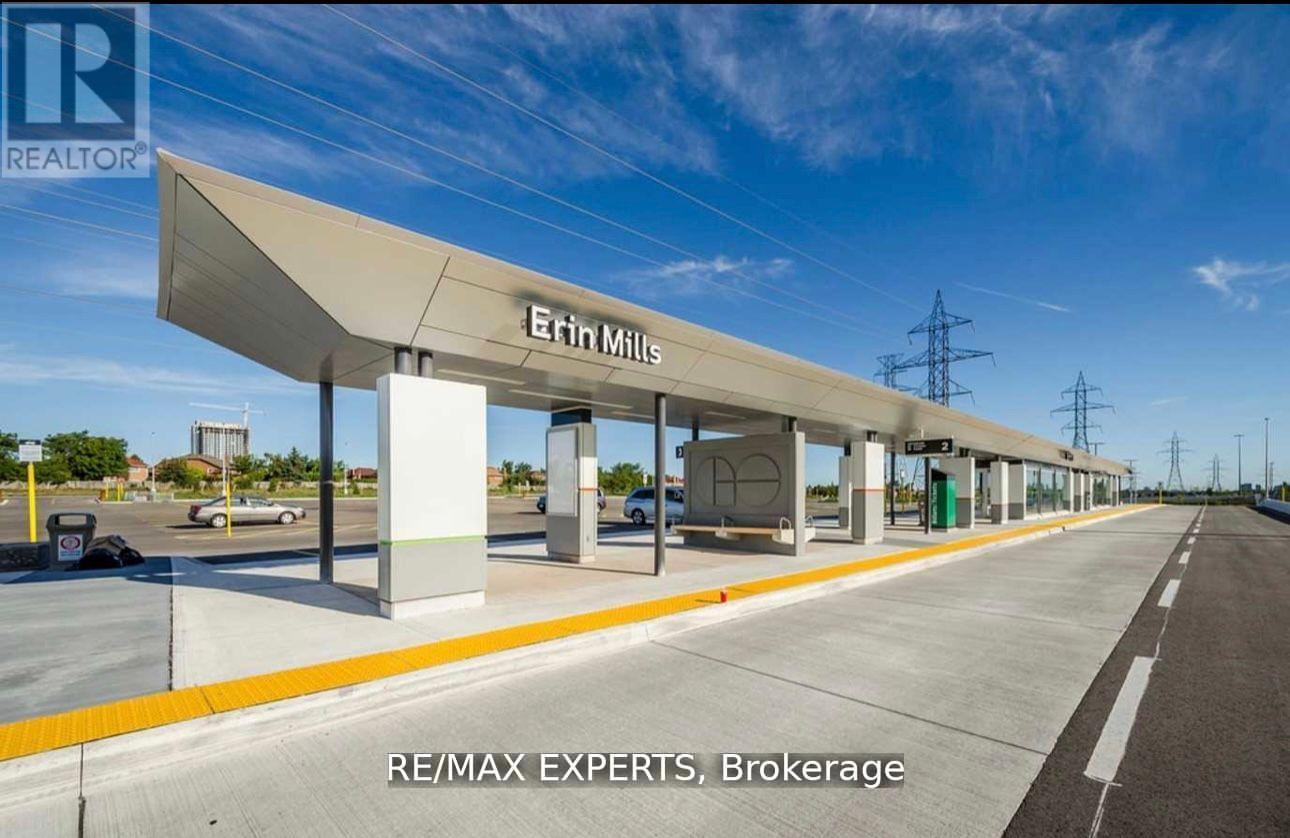 1711 - 2520 Eglinton Avenue, Mississauga, Ontario  L5M 0Y2 - Photo 2 - W12870916