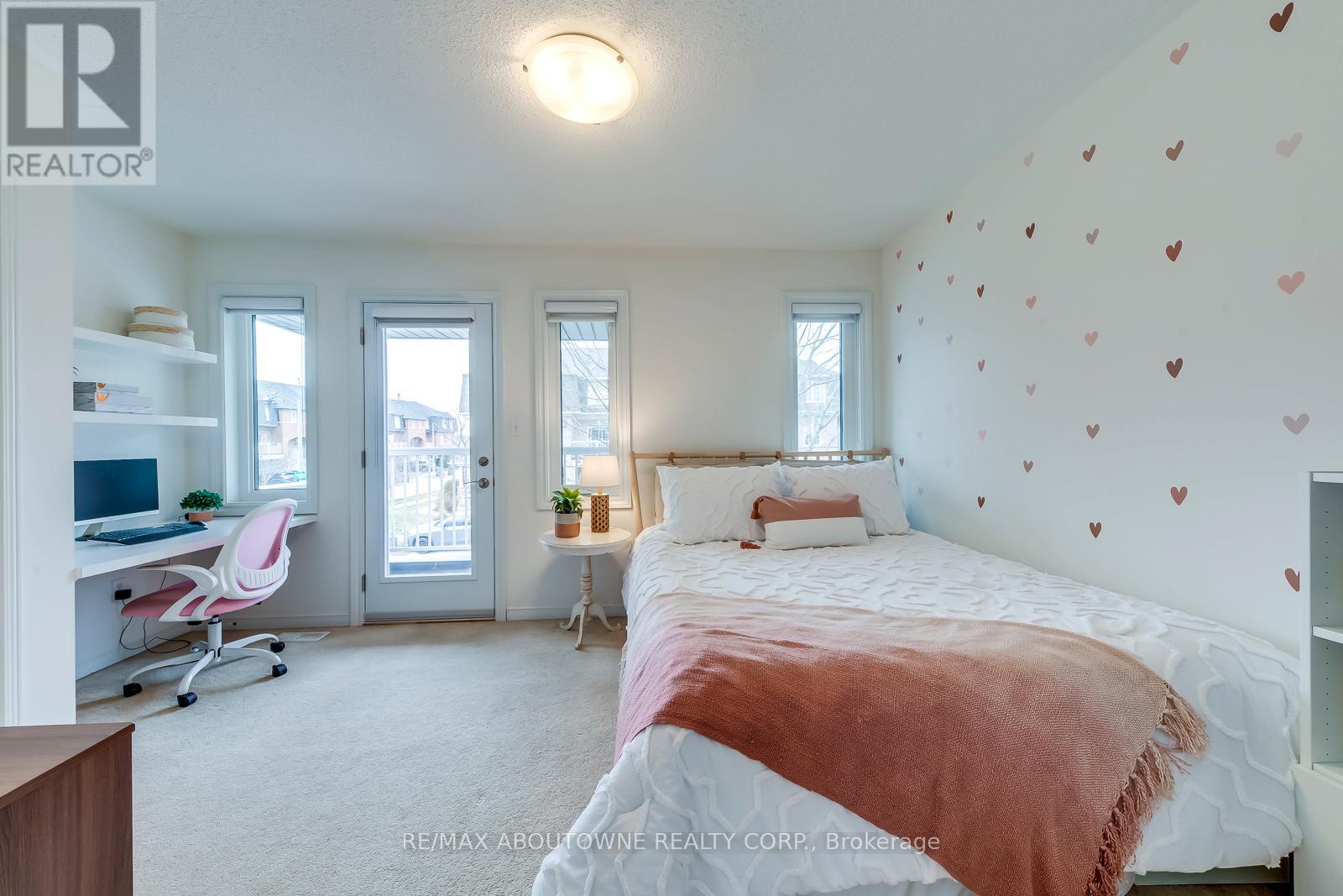 2322 Saddlecreek Crescent, Oakville, Ontario  L6M 5J7 - Photo 26 - W12870924