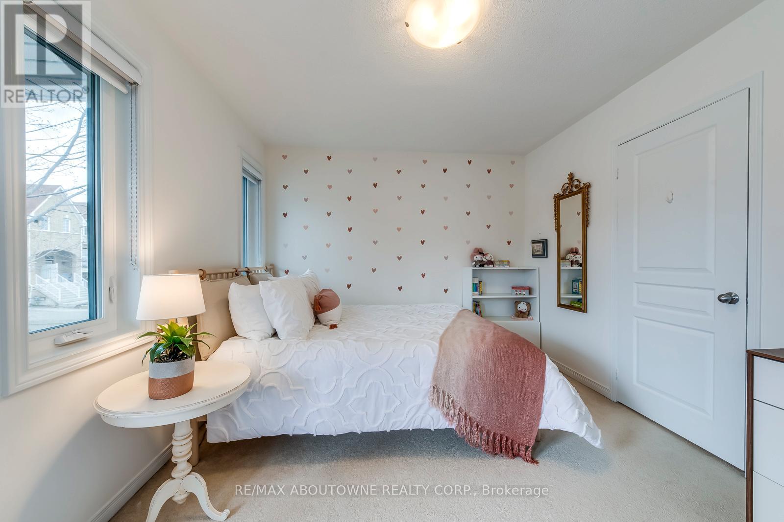 2322 Saddlecreek Crescent, Oakville, Ontario  L6M 5J7 - Photo 27 - W12870924