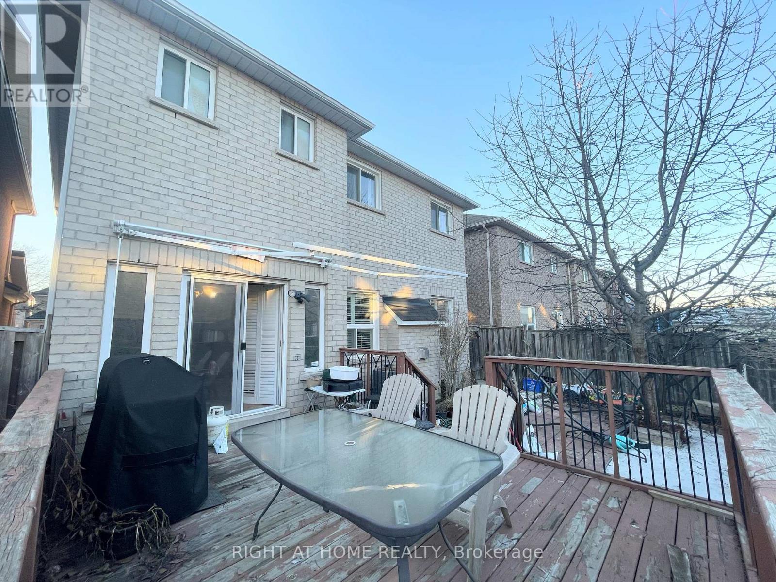 53 Knightswood Crescent, Brampton, Ontario  L7A 3W9 - Photo 36 - W12870958