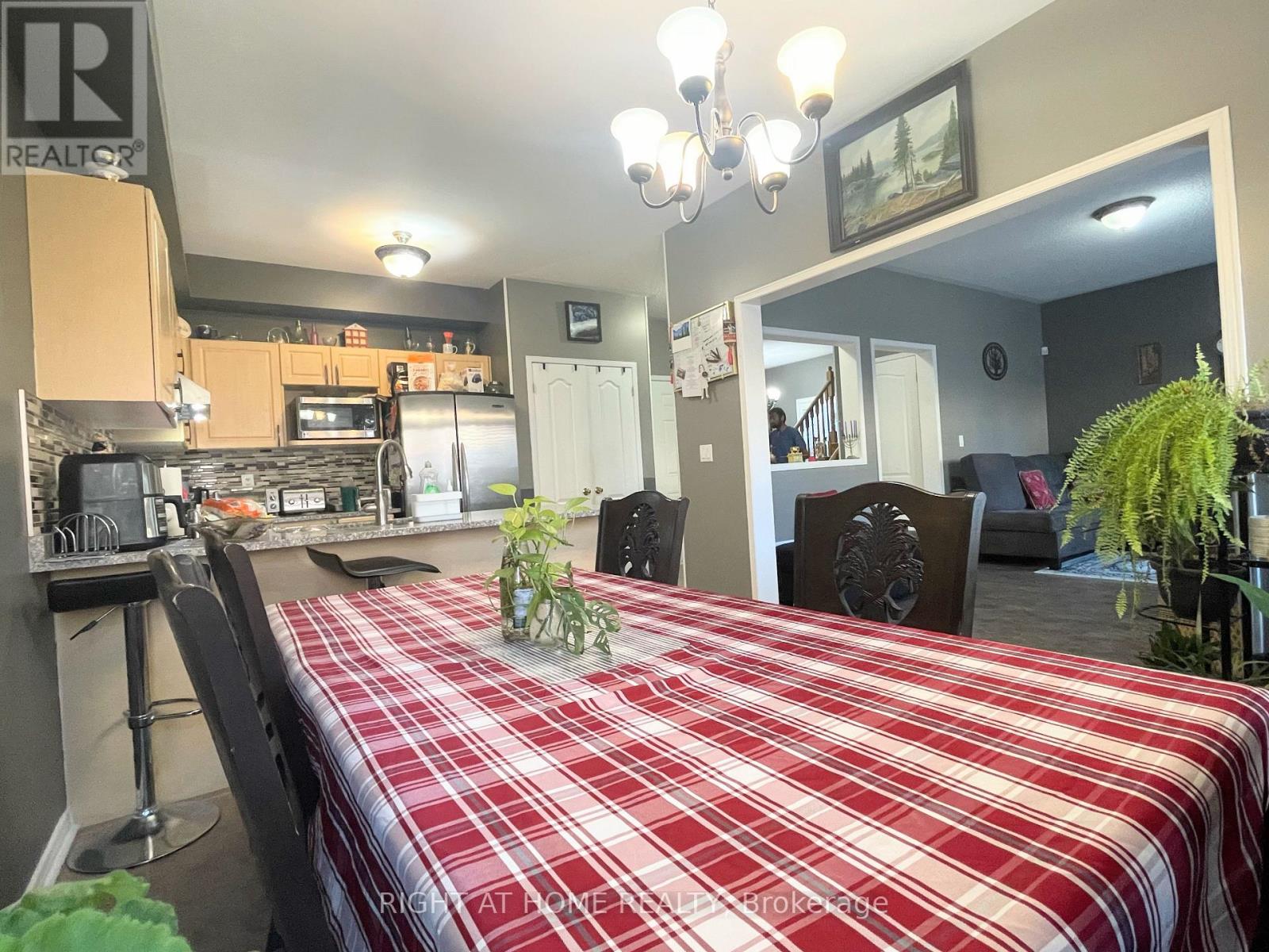 53 Knightswood Crescent, Brampton, Ontario  L7A 3W9 - Photo 37 - W12870958