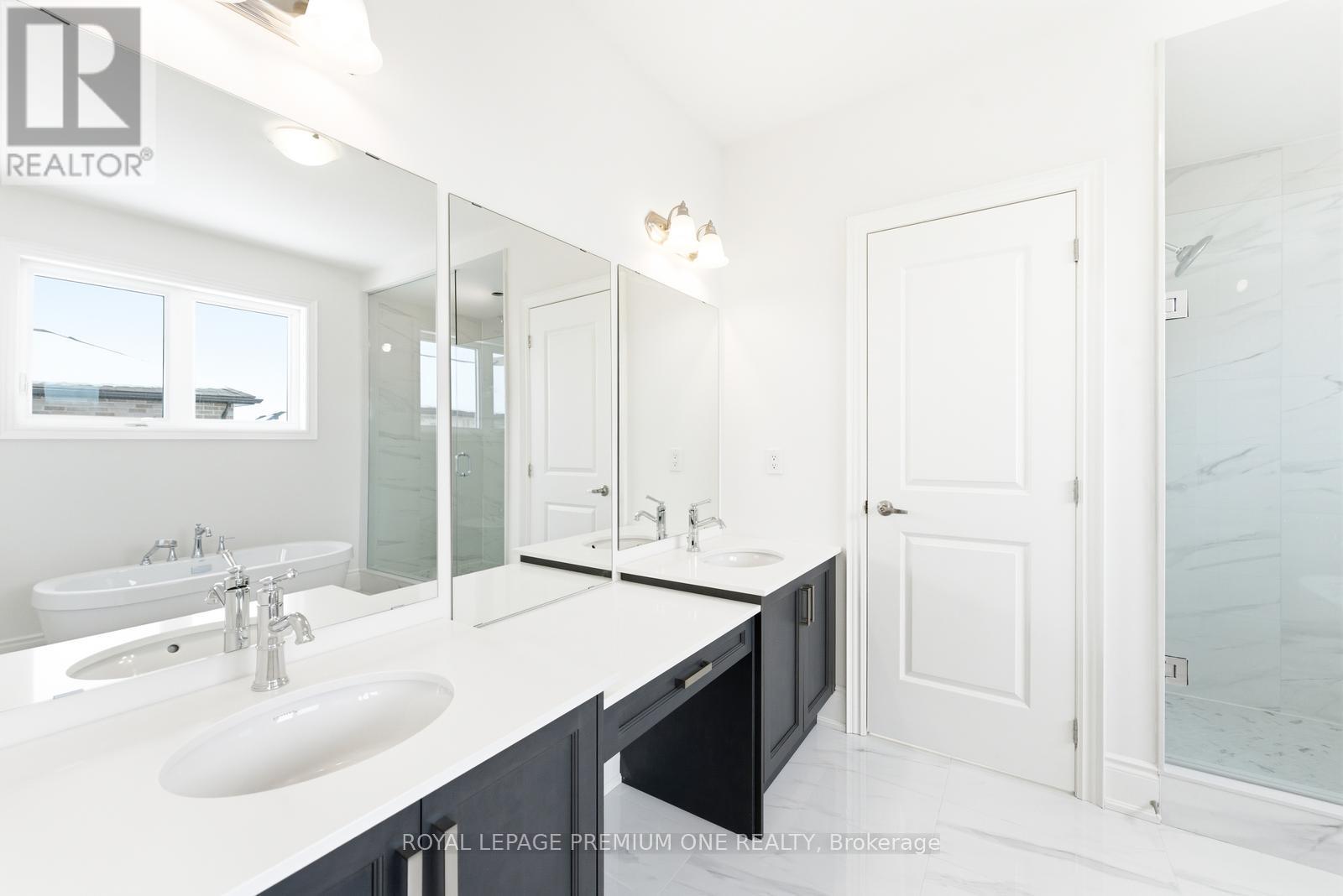 8 Raspberry Ridge Avenue, Caledon, Ontario  L7C 1R5 - Photo 29 - W12870968