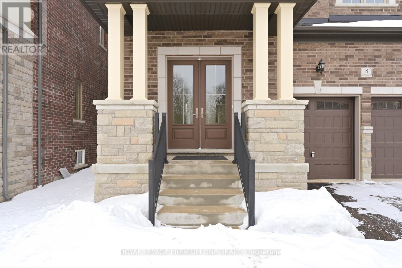 8 Raspberry Ridge Avenue, Caledon, Ontario  L7C 1R5 - Photo 3 - W12870968