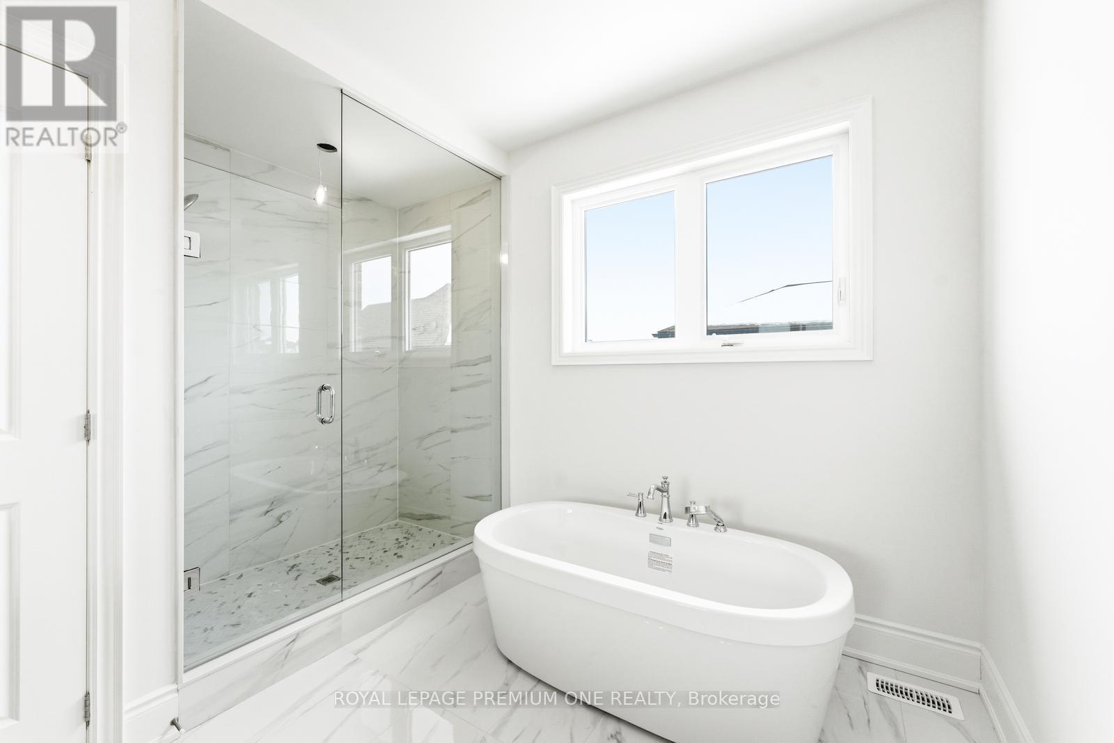 8 Raspberry Ridge Avenue, Caledon, Ontario  L7C 1R5 - Photo 30 - W12870968