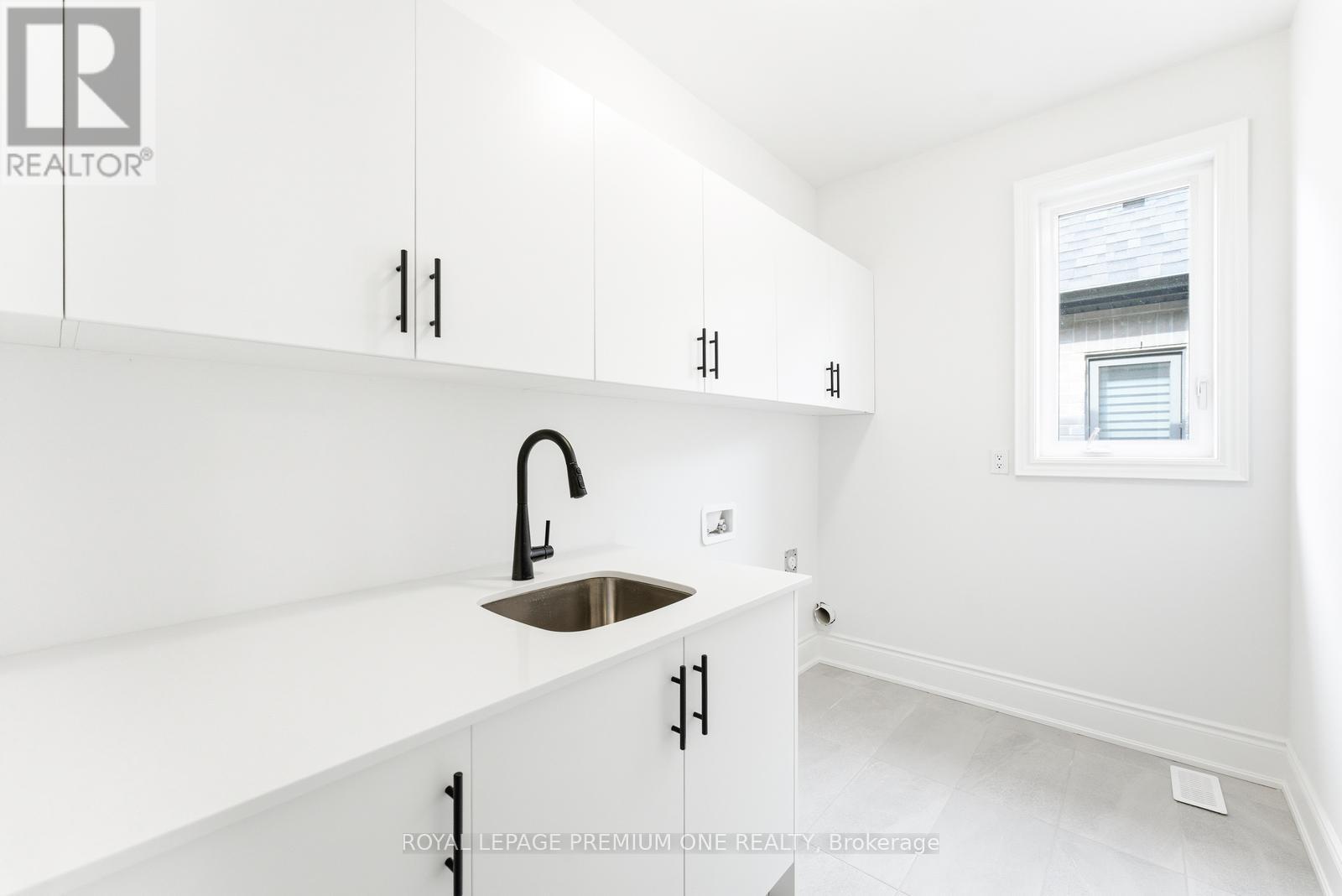 8 Raspberry Ridge Avenue, Caledon, Ontario  L7C 1R5 - Photo 45 - W12870968