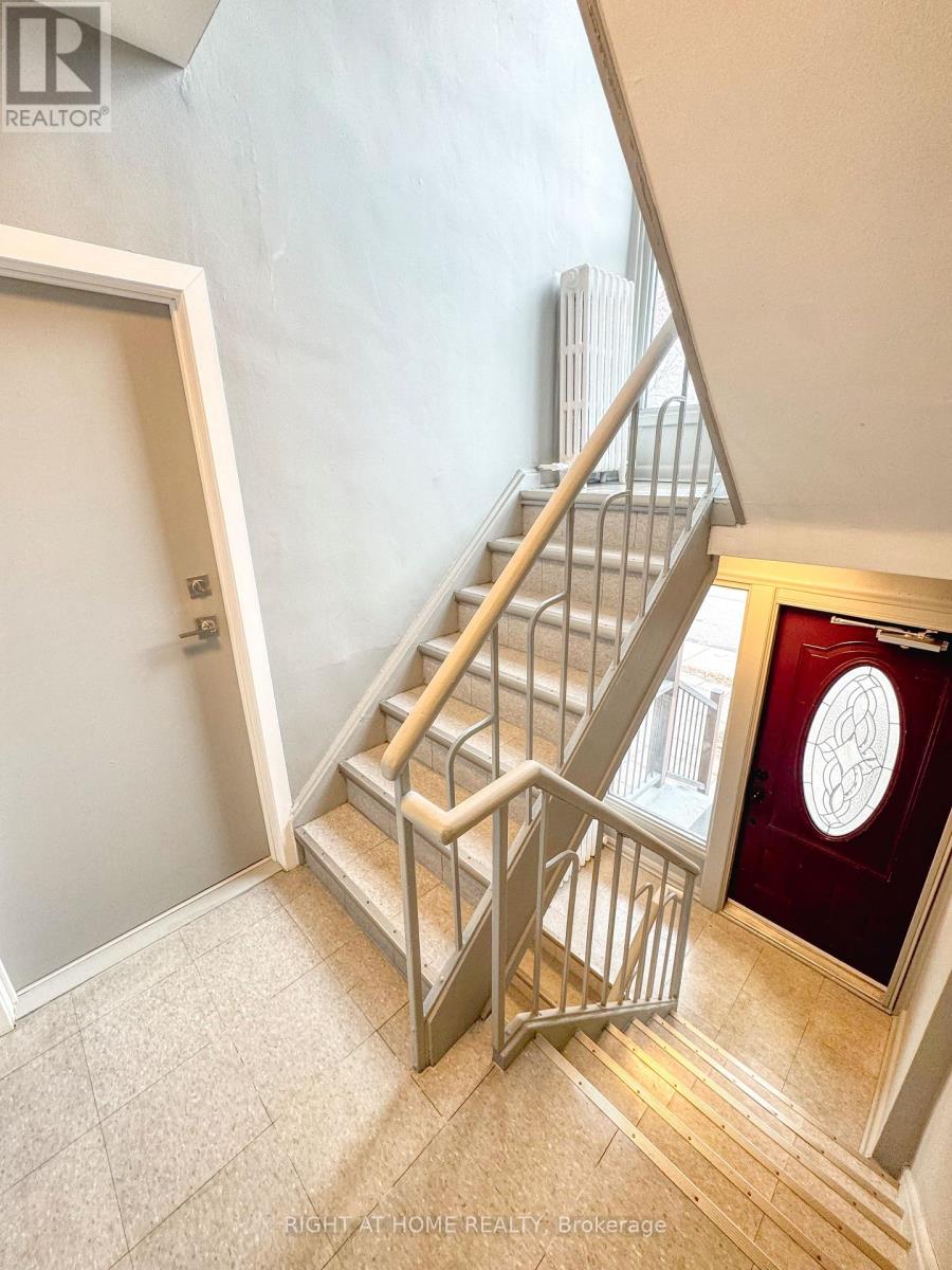 101 Sixteenth Street, Toronto, Ontario  M8V 3J9 - Photo 10 - W12870990