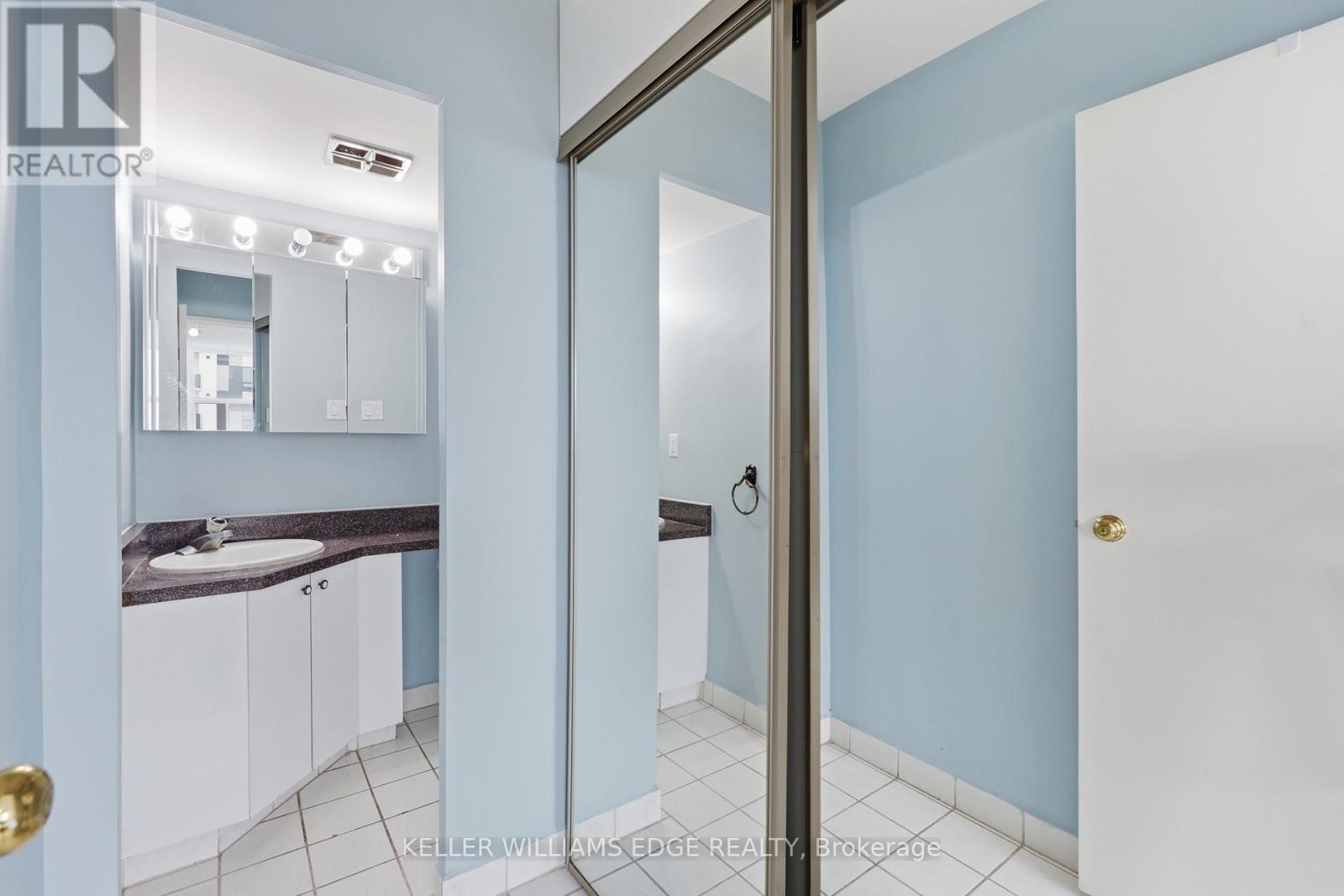 703 - 2345 Confederation Parkway, Mississauga, Ontario  L5B 2H3 - Photo 20 - W12870996