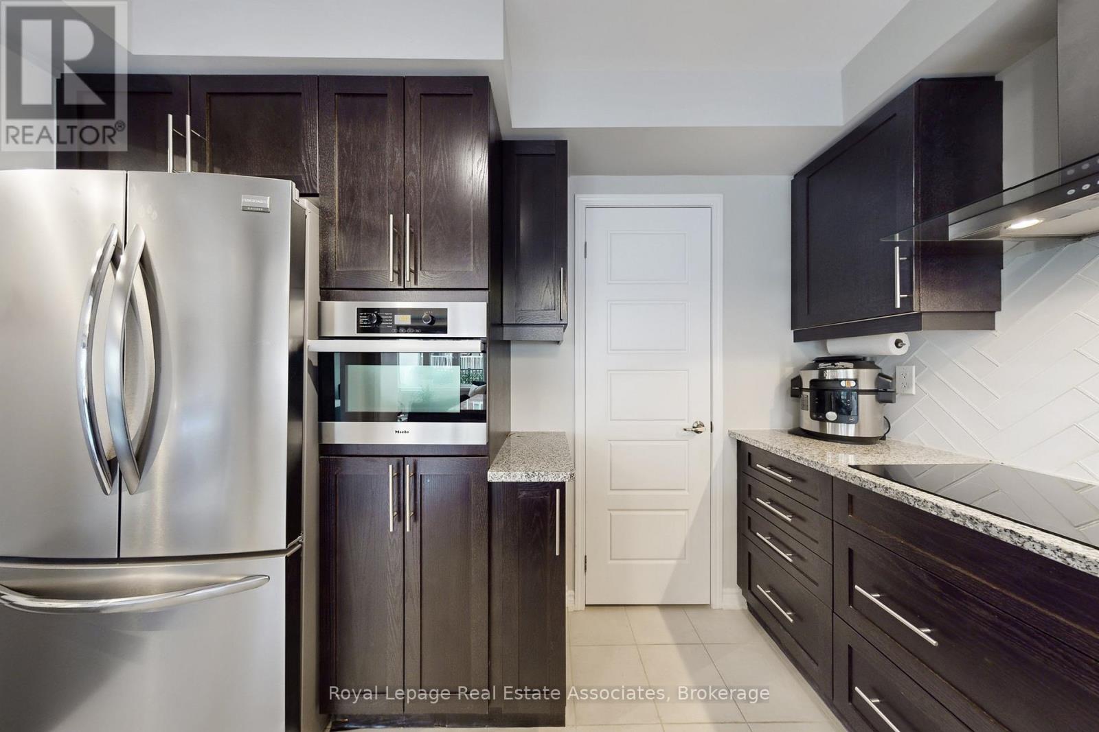 27 - 3002 Preserve Drive, Oakville, Ontario  L6M 0V5 - Photo 20 - W12871006