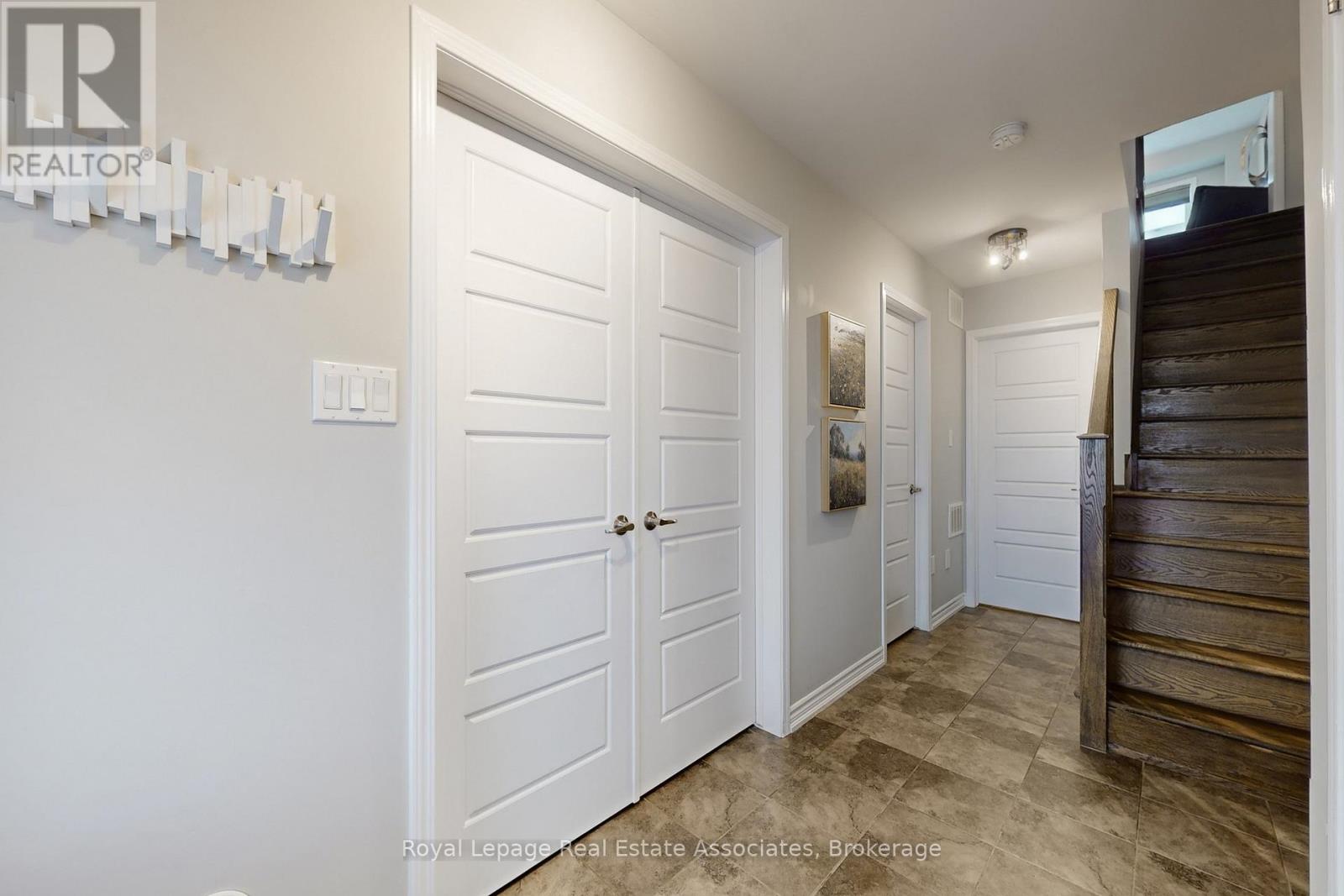 27 - 3002 Preserve Drive, Oakville, Ontario  L6M 0V5 - Photo 4 - W12871006