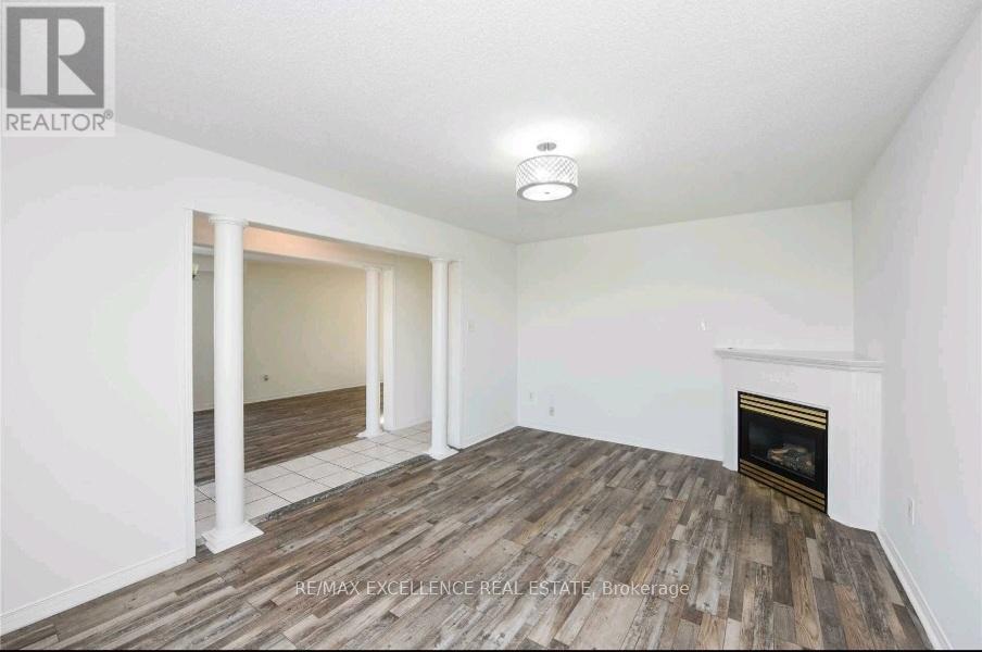 Upper - 24 Hayloft Court, Brampton (Fletcher's Creek Village), Ontario  L6X 4R7 - Photo 12 - W12871016