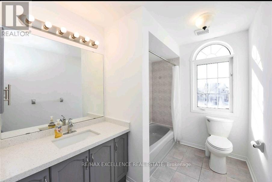 Upper - 24 Hayloft Court, Brampton (Fletcher's Creek Village), Ontario  L6X 4R7 - Photo 20 - W12871016