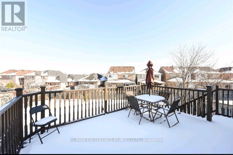 Upper - 24 Hayloft Court, Brampton (Fletcher's Creek Village), Ontario  L6X 4R7 - Photo 24 - W12871016