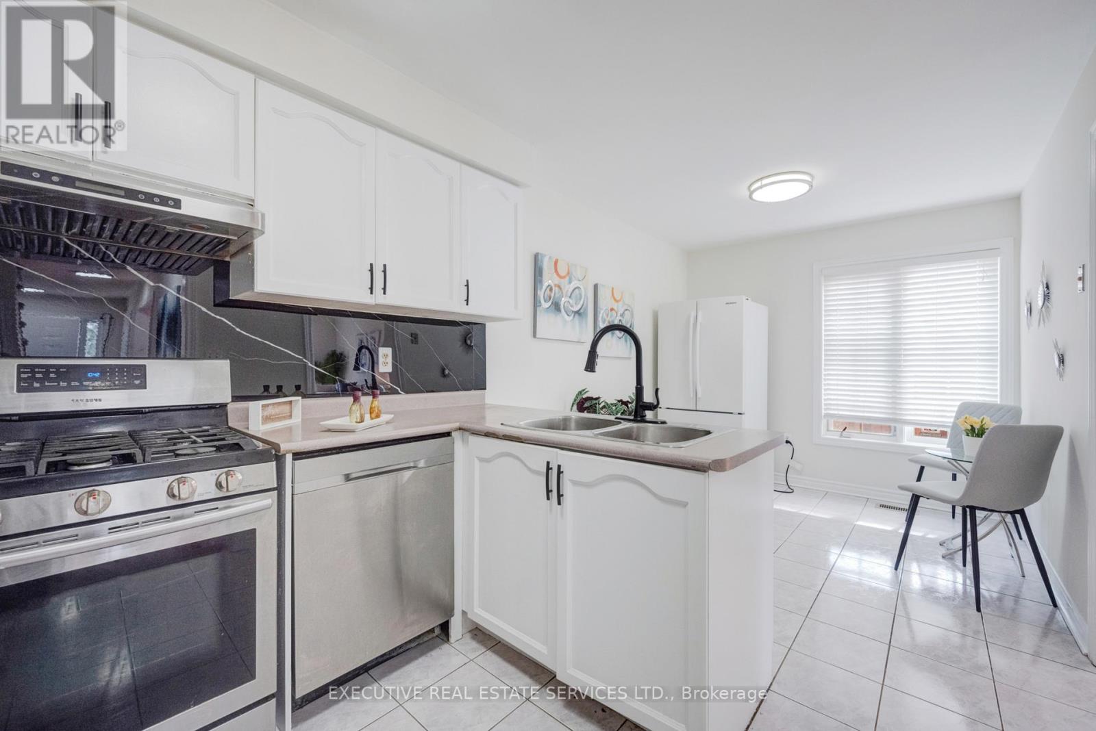 95 Yellow Brick Road, Brampton, Ontario  L6V 4K7 - Photo 19 - W12871024