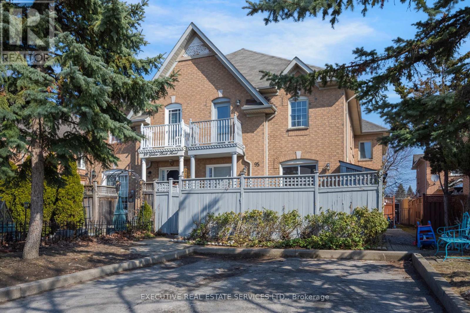 95 Yellow Brick Road, Brampton, Ontario  L6V 4K7 - Photo 2 - W12871024