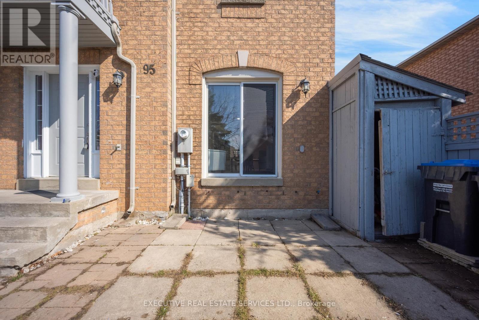 95 Yellow Brick Road, Brampton, Ontario  L6V 4K7 - Photo 3 - W12871024