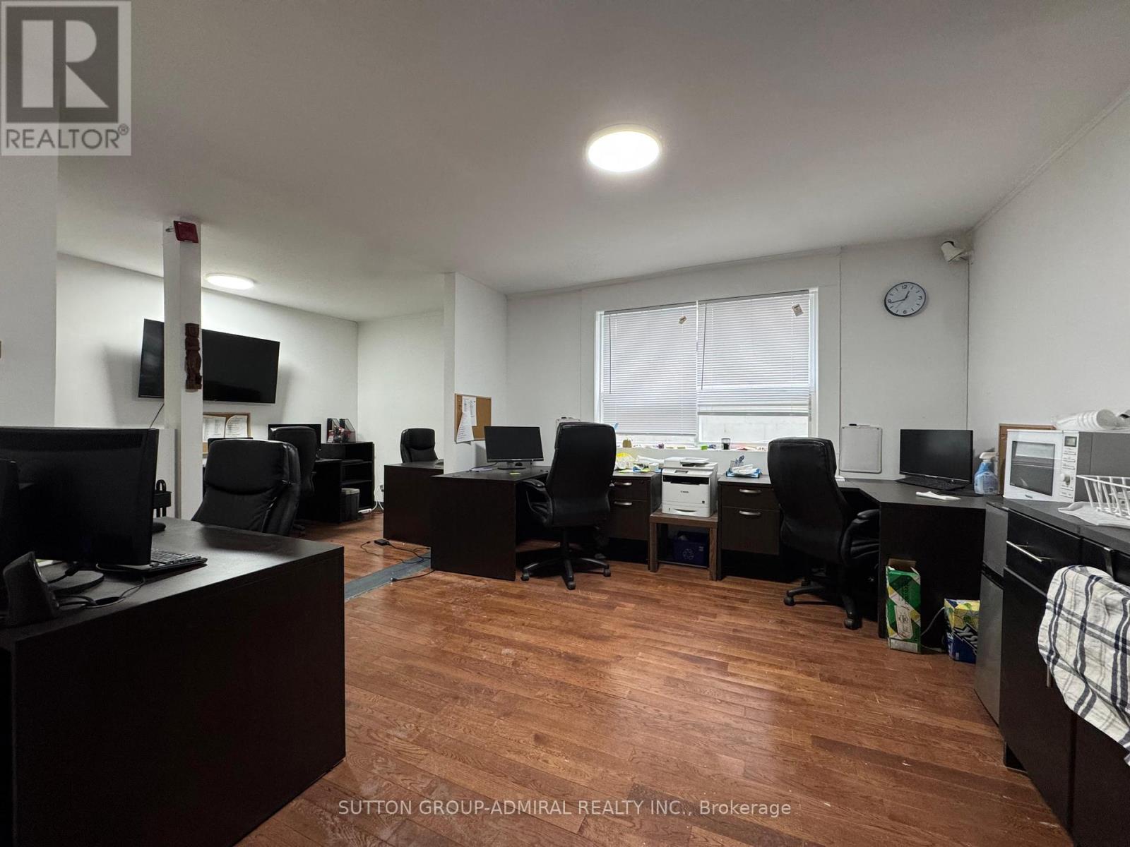 2000 Eglinton Avenue W, Toronto, Ontario  M6E 2J9 - Photo 8 - W12871094