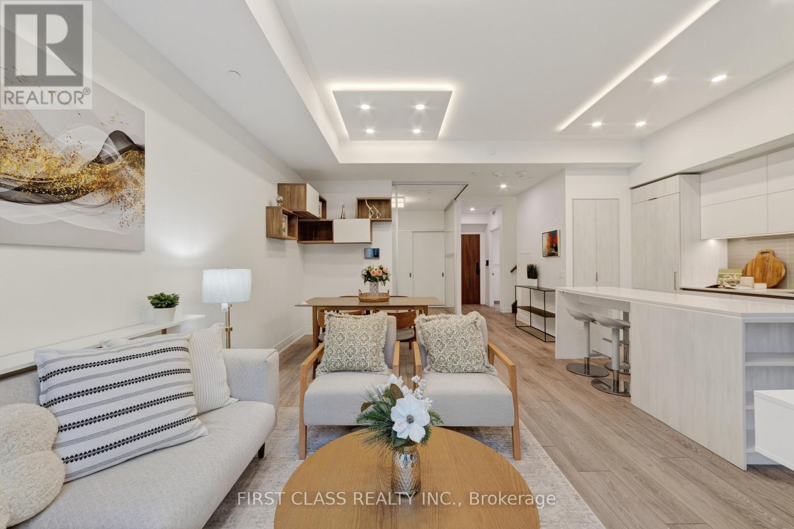 Th05 - 21 Park Street E, Mississauga, Ontario  L5G 0C2 - Photo 14 - W12871112