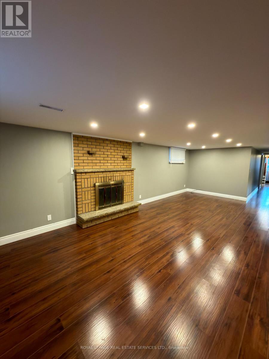 2399 Cashmere Avenue, Mississauga, Ontario  L5B 2M7 - Photo 5 - W12871138