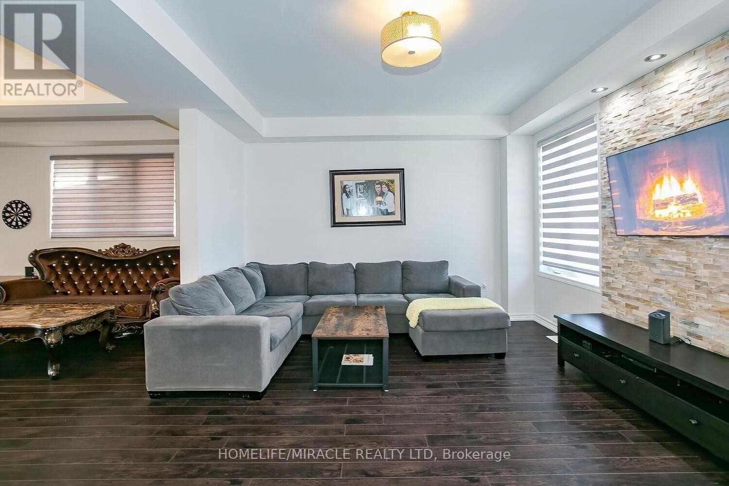 38 Leadenhall Road, Brampton, Ontario  L7A 4G3 - Photo 21 - W12871156